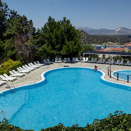 Akay Garden Family Club 2*