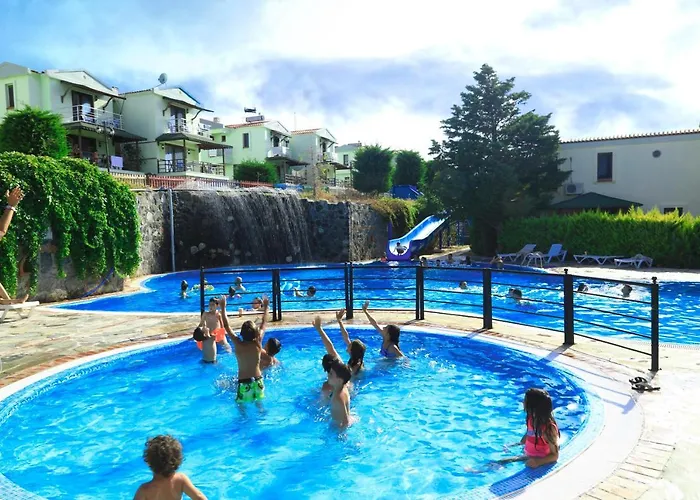 Akay Garden Family Club Ildiri