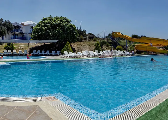 Akay Garden Family Club 2*